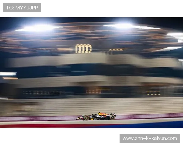 F1日本大奖赛：维斯塔潘再度夺冠，汉密尔顿痛失机会