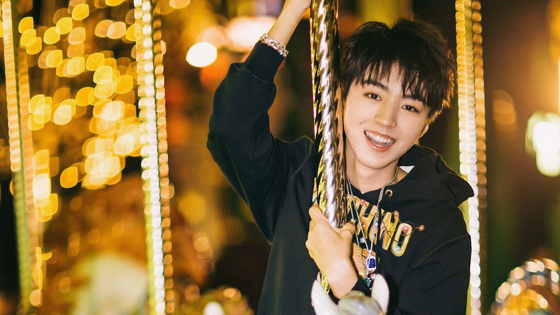 “2025世界运动会:沙滩合球给沙滩带来全新风景”