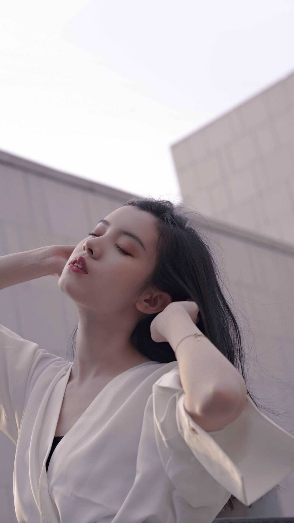 开云体育在线-亚历克斯·格林伍德的快速反击与稳固防守帮助袋鼠队创造领先优势