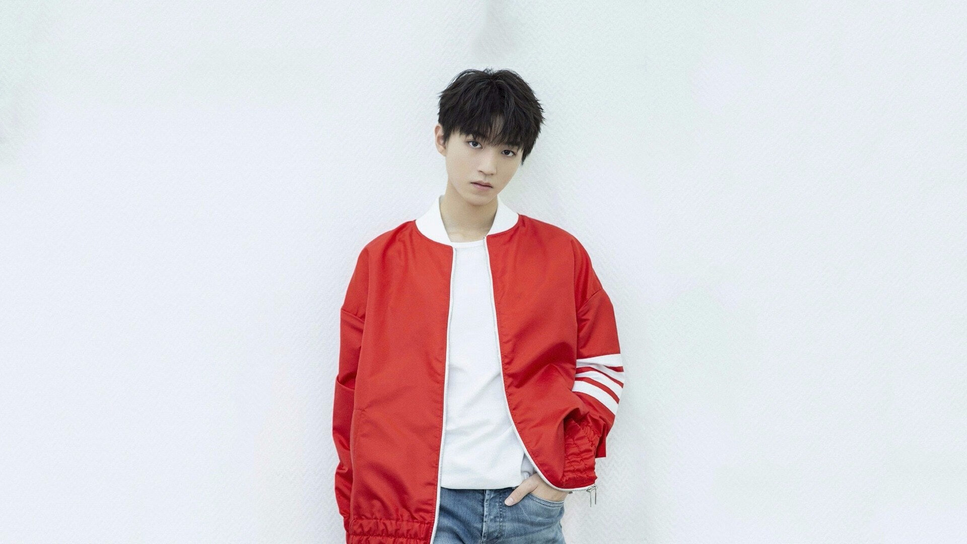 弗朗索瓦·斯图尔特:极具战术眼光的中场球员,始终占据比赛主动